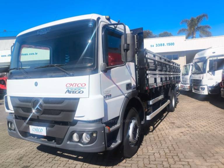 MERCEDES-BENZ - ATEGO 1719 - 2012/2012 - Branca - Sob Consulta