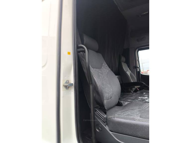 MERCEDES-BENZ - ATEGO 2430 - 2015/2016 - Branca - Sob Consulta
