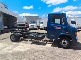 MERCEDES-BENZ - 710 - 2010/2010 - Azul - Sob Consulta