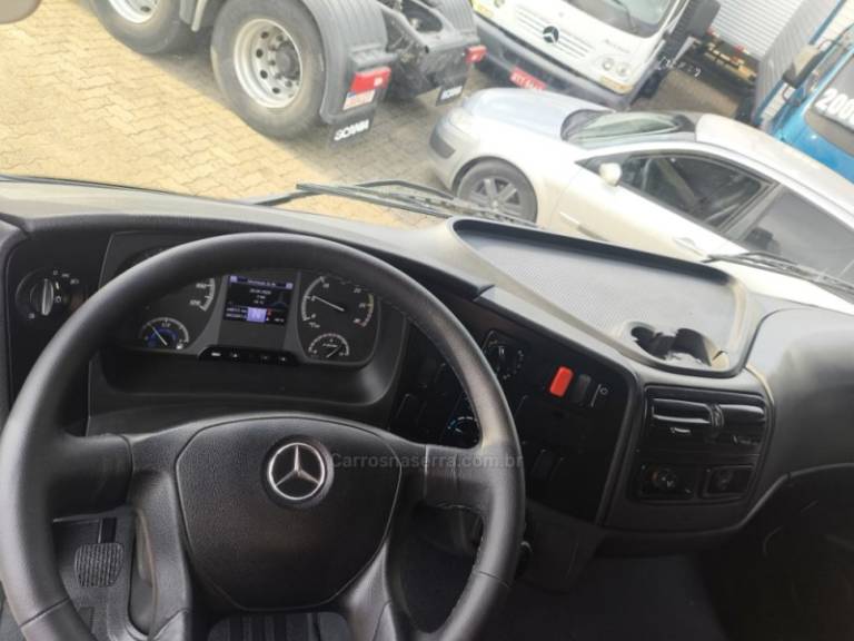 MERCEDES-BENZ - ATEGO 1726 - 2017/2017 - Branca - Sob Consulta