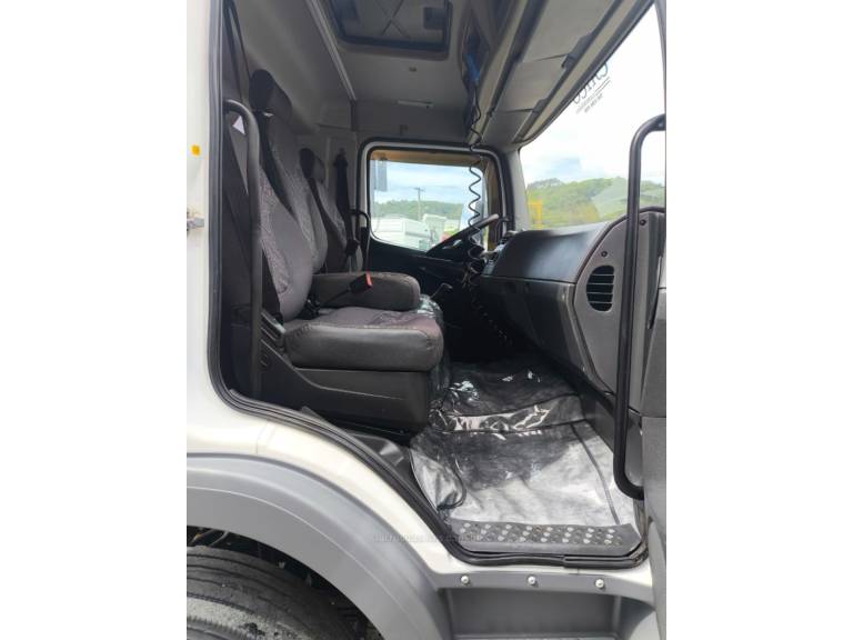 MERCEDES-BENZ - ATEGO 1719 - 2012/2012 - Branca - Sob Consulta