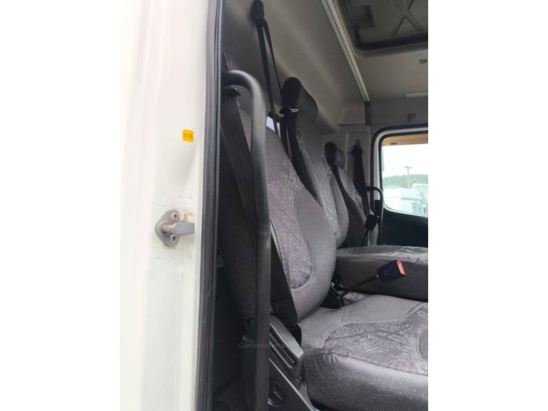 MERCEDES-BENZ - ATEGO 1719 - 2012/2012 - Branca - Sob Consulta