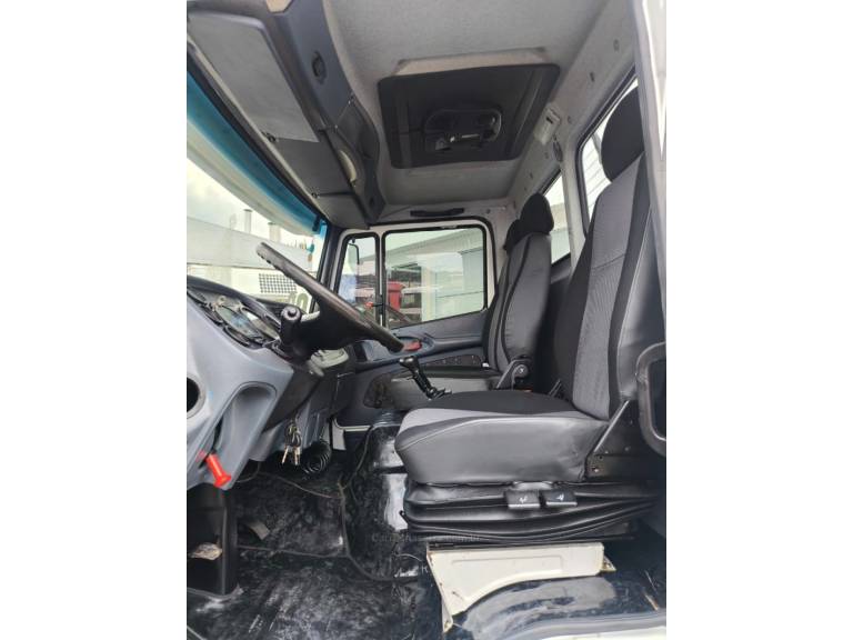 MERCEDES-BENZ - 1718 - 2009/2009 - Branca - Sob Consulta