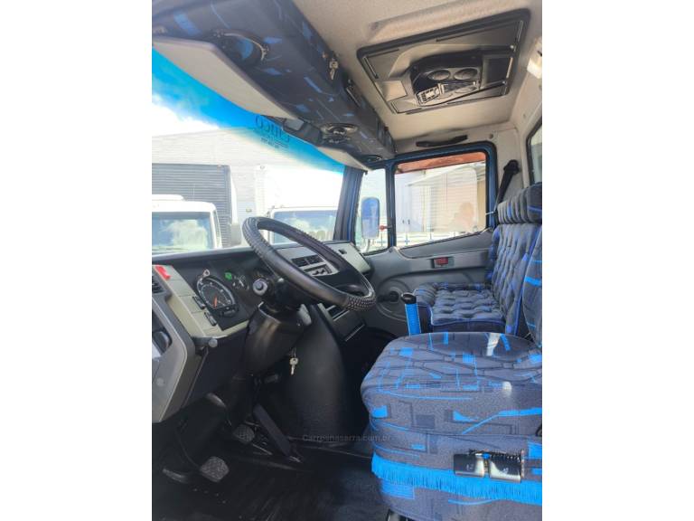 MERCEDES-BENZ - 710 - 2010/2010 - Azul - Sob Consulta