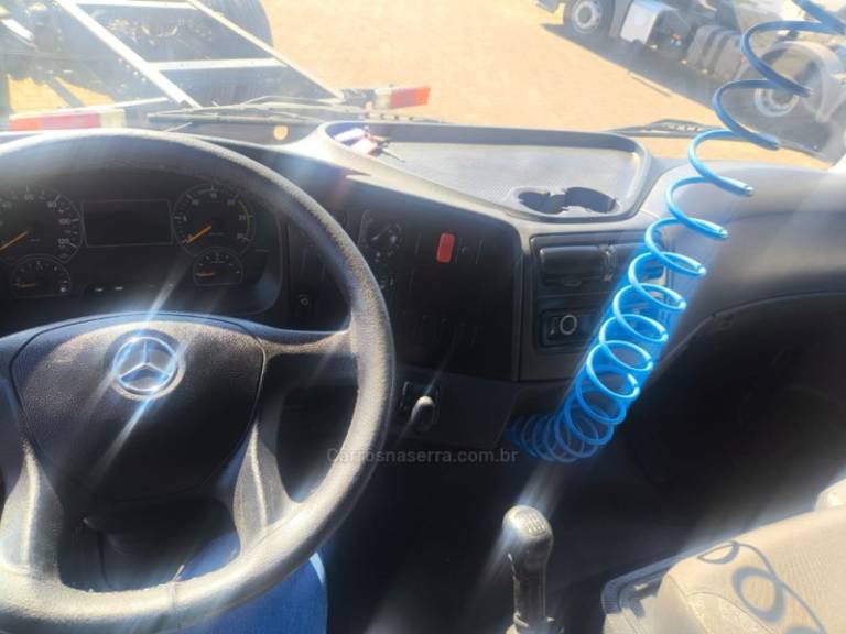 MERCEDES-BENZ - ATEGO 1719 - 2012/2012 - Branca - Sob Consulta