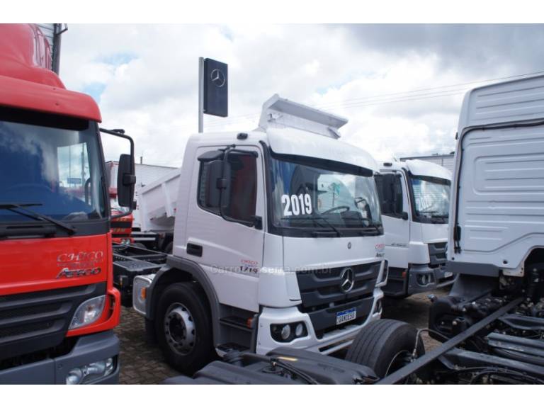 MERCEDES-BENZ - ATEGO 1719 - 2018/2019 - Branca - Sob Consulta