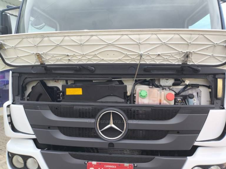 MERCEDES-BENZ - ATEGO 1719 - 2012/2012 - Branca - Sob Consulta