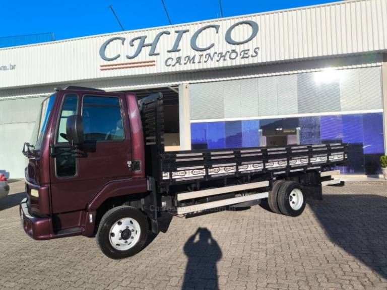 FORD - CARGO 816 - 2013/2013 - Vermelha - Sob Consulta