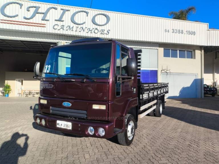 FORD - CARGO 816 - 2013/2013 - Vermelha - Sob Consulta