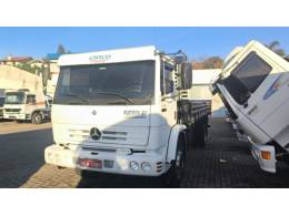 MERCEDES-BENZ - 1215 - 2001/2001 - Branca - Sob Consulta