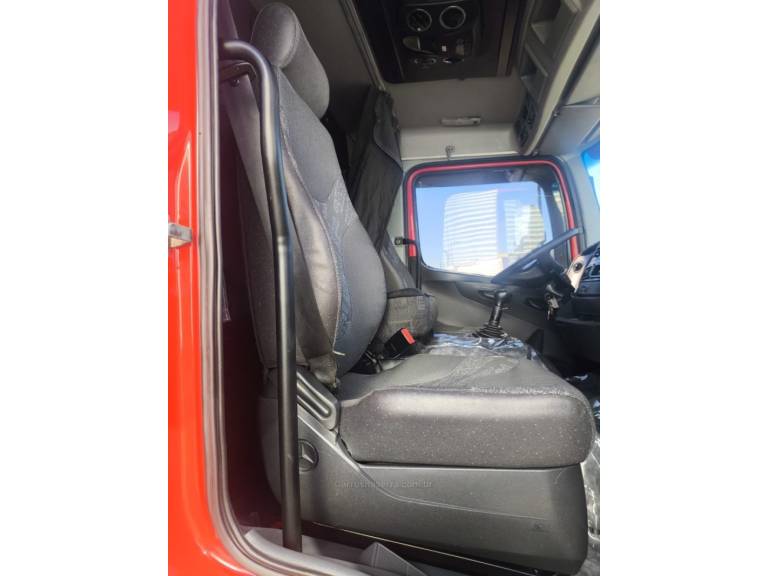 MERCEDES-BENZ - ATEGO 2426 - 2013/2013 - Vermelha - Sob Consulta