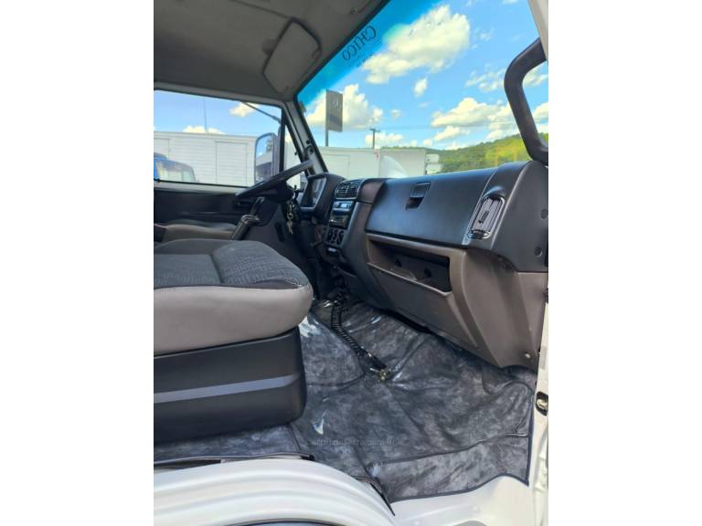 VOLKSWAGEN - 8-160 - 2013/2013 - Branca - Sob Consulta