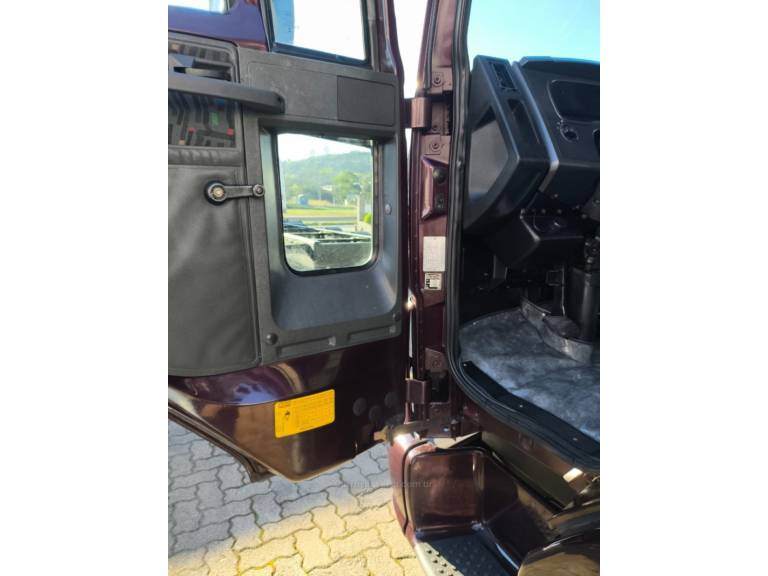 FORD - CARGO 816 - 2013/2013 - Vermelha - Sob Consulta